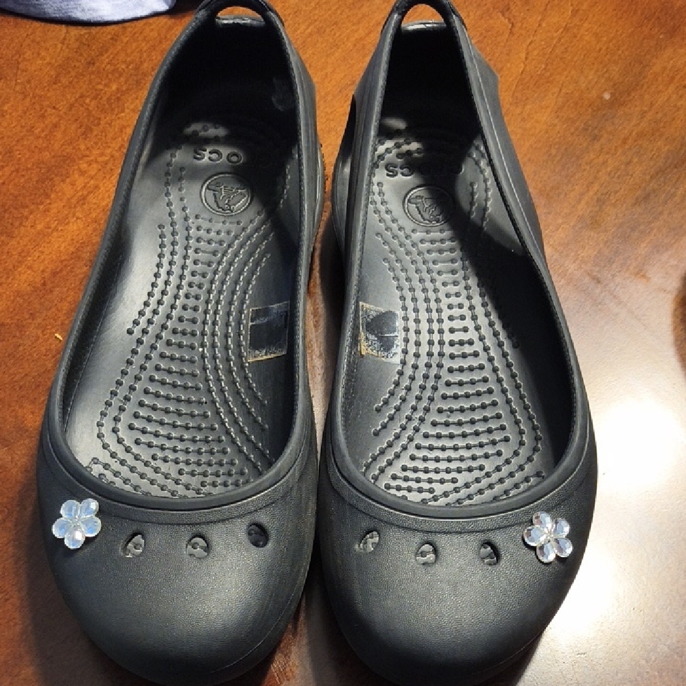 CROCS Black Flats with Floral Accents Size 5 Hello Kitty
